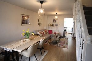 Photo 1- click for photo gallery